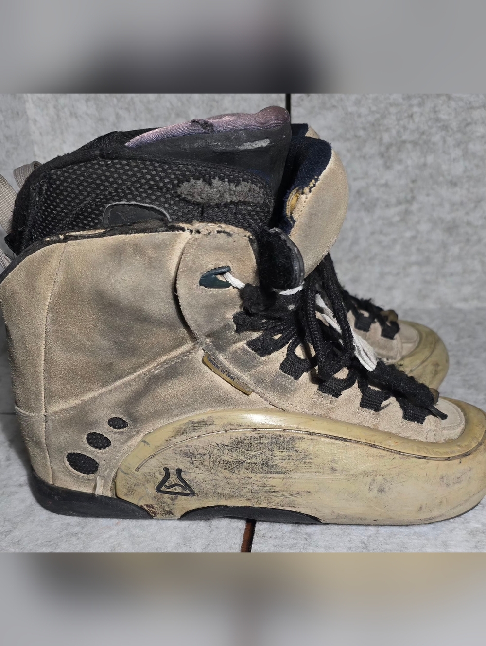 Razors Genesys Aggressive Inline Skates w/ Remz One Liners Tan Black – Used